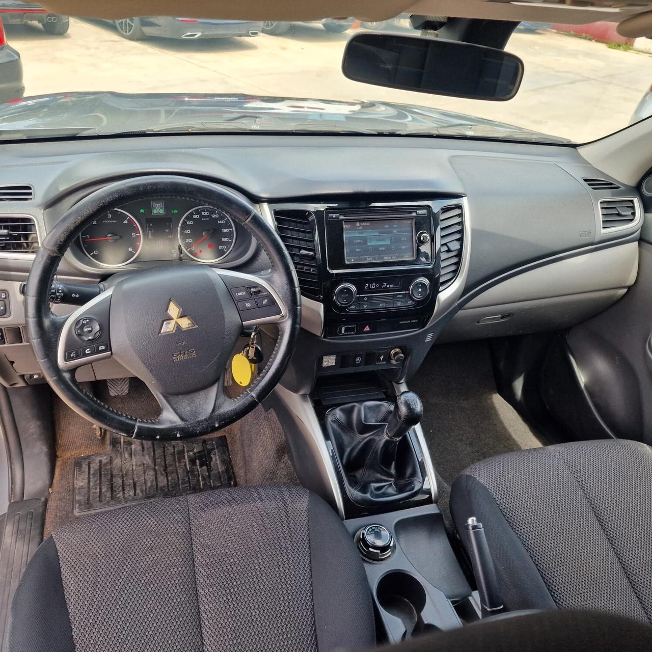 Mitsubishi L200 2.4 DI-D/181CV Double Cab Intense Hp Mivec