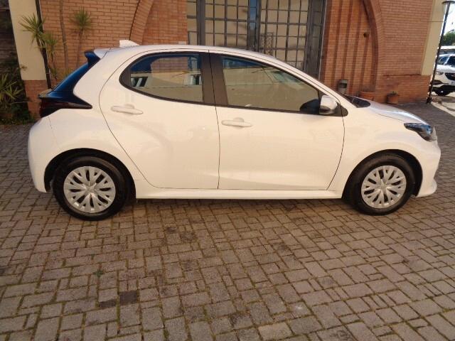 Toyota Yaris 1.0 5 porte Active 72 cv NESSUN VINCOLO DI FINANZIAMENTO