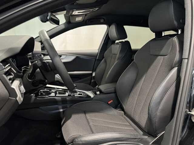 Audi A4 Avant 40 TDI quattro S tronic S line edition