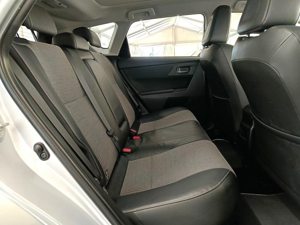 Toyota Auris 5 Porte 1.8 Hybrid Lounge CVT