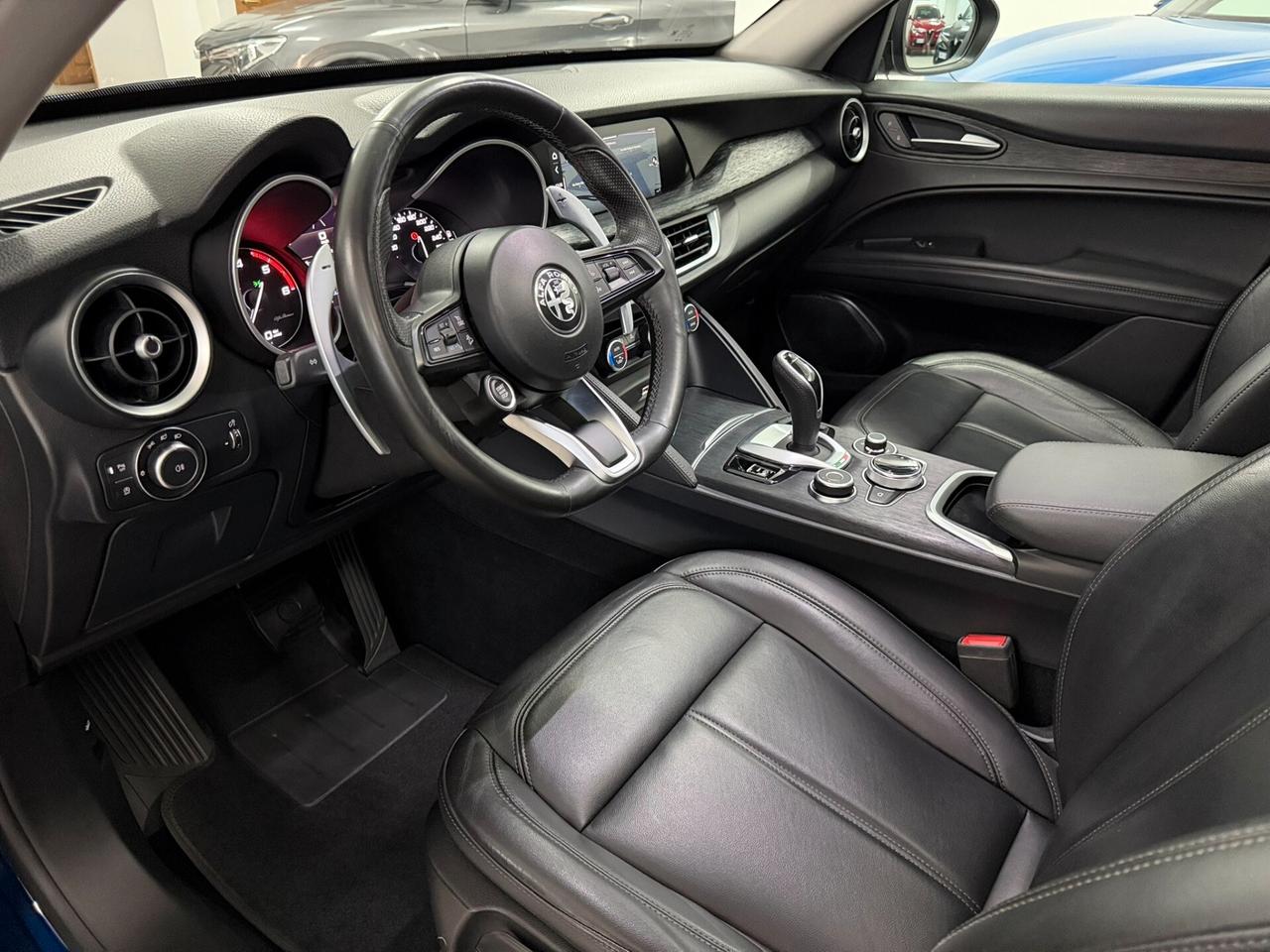 Alfa Romeo Stelvio 2.2 TD 160 CV EXECUTIVE TETTO PELLE 19" RETROCAMERA