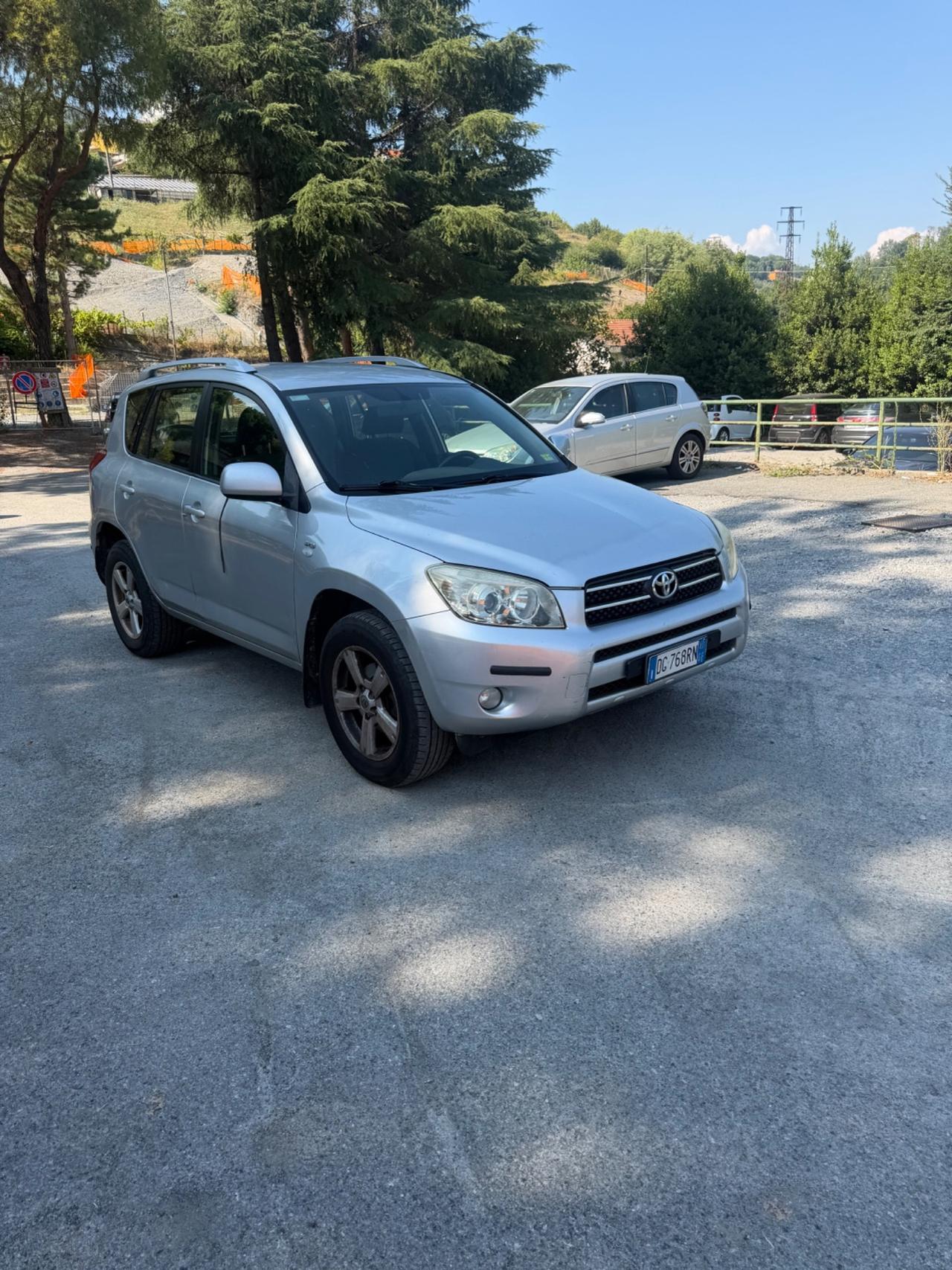 Toyota RAV 4 RAV4 2.2 D-4D 136 CV Luxury