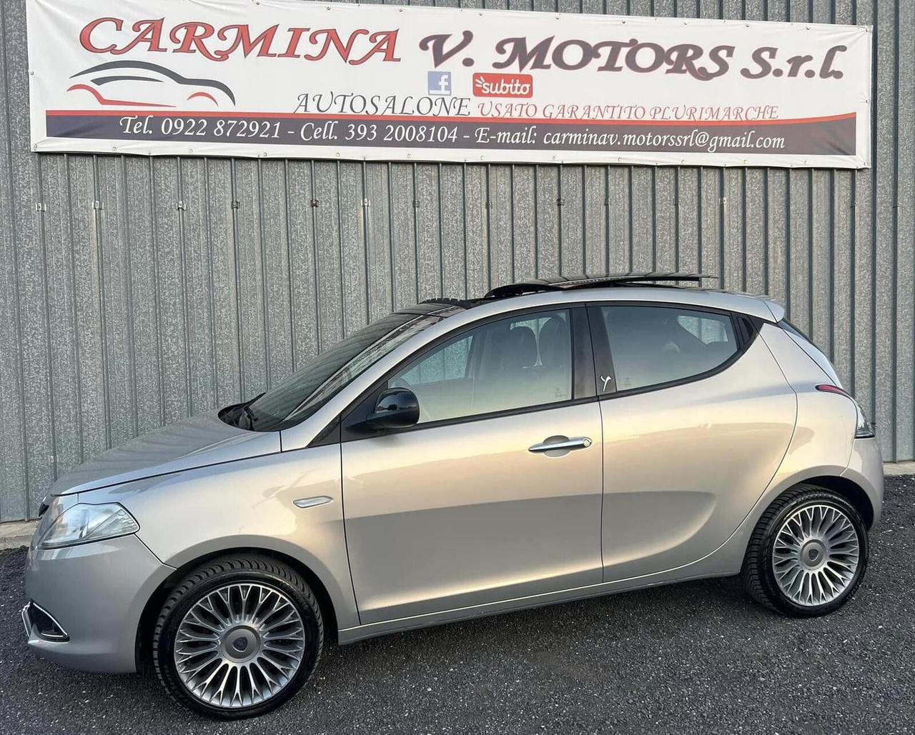 Lancia Ypsilon PLATINUM TETTO APRIBILE