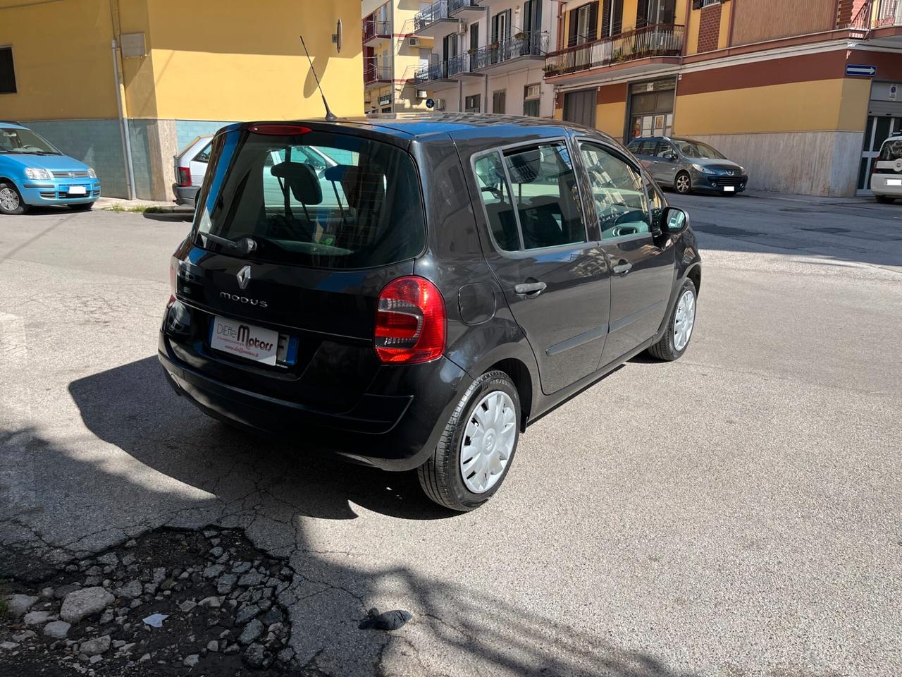 Renault Modus 1.2 16V Attractive