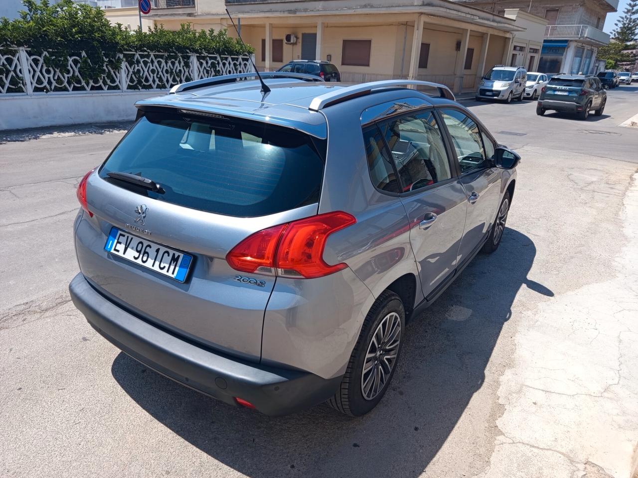 Peugeot 2008 1.2 VTi 82CV Allure