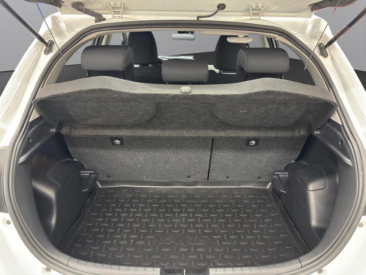 Toyota Yaris 5p 1.5h Business