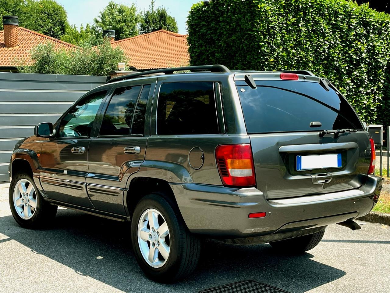 JEEP Gr. CHEROKEE 2.7D aut-OVERLAND-218000km-2004