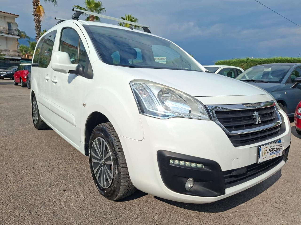 Peugeot Partner Tepee Mix BlueHDi 120 S&S Active