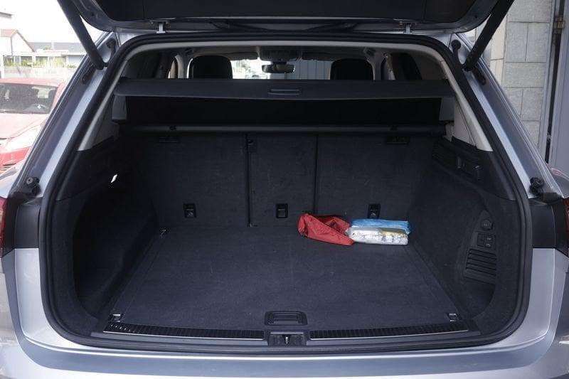 Volkswagen Touareg Volkswagen Touareg 3.0 V6 TDI SCR 210kW Elegance 210KW ANNO 2022