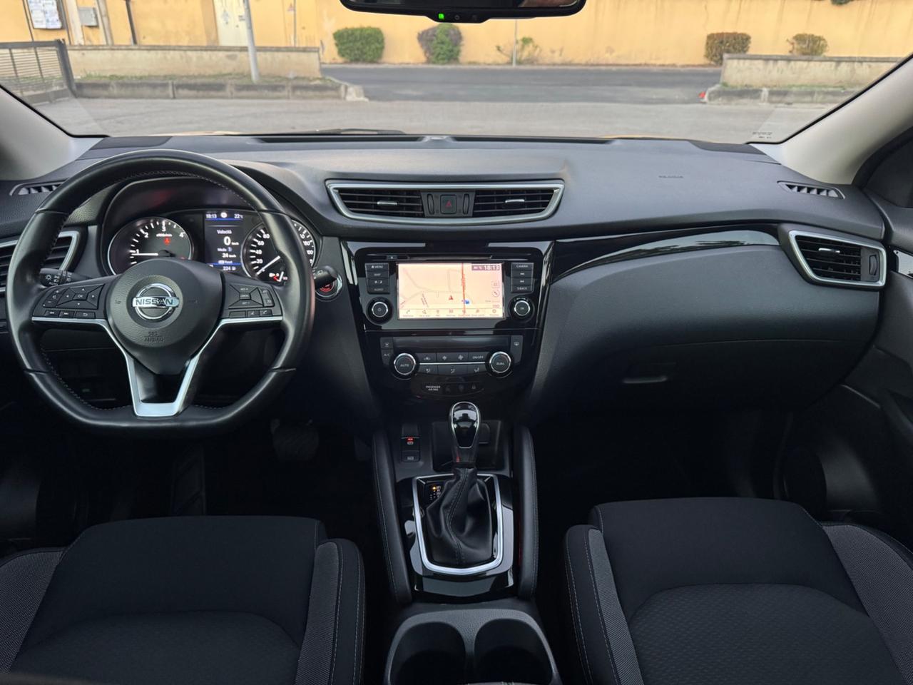 Nissan Qashqai 1.5 dCi CAMBIO AUTOMATICO/POCHI CHILOMETRI