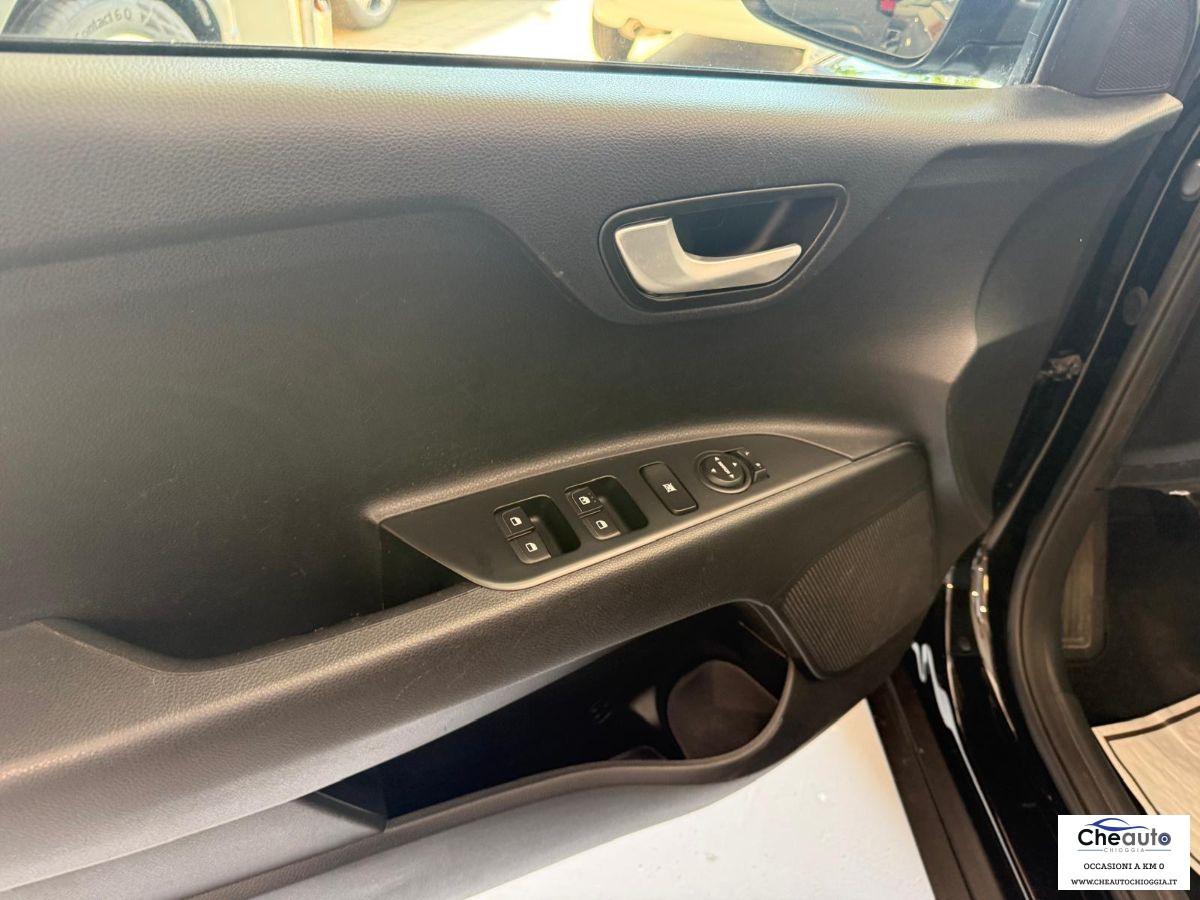 KIA - Stonic - 1.4 MPI 100 CV Style