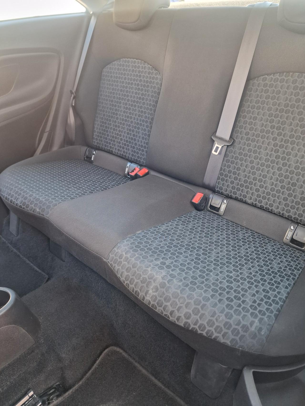 Opel Corsa 1.2 Coupé b-Color