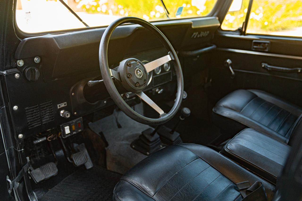 Jeep CJ-8 SCRAMBLER - RDS01618