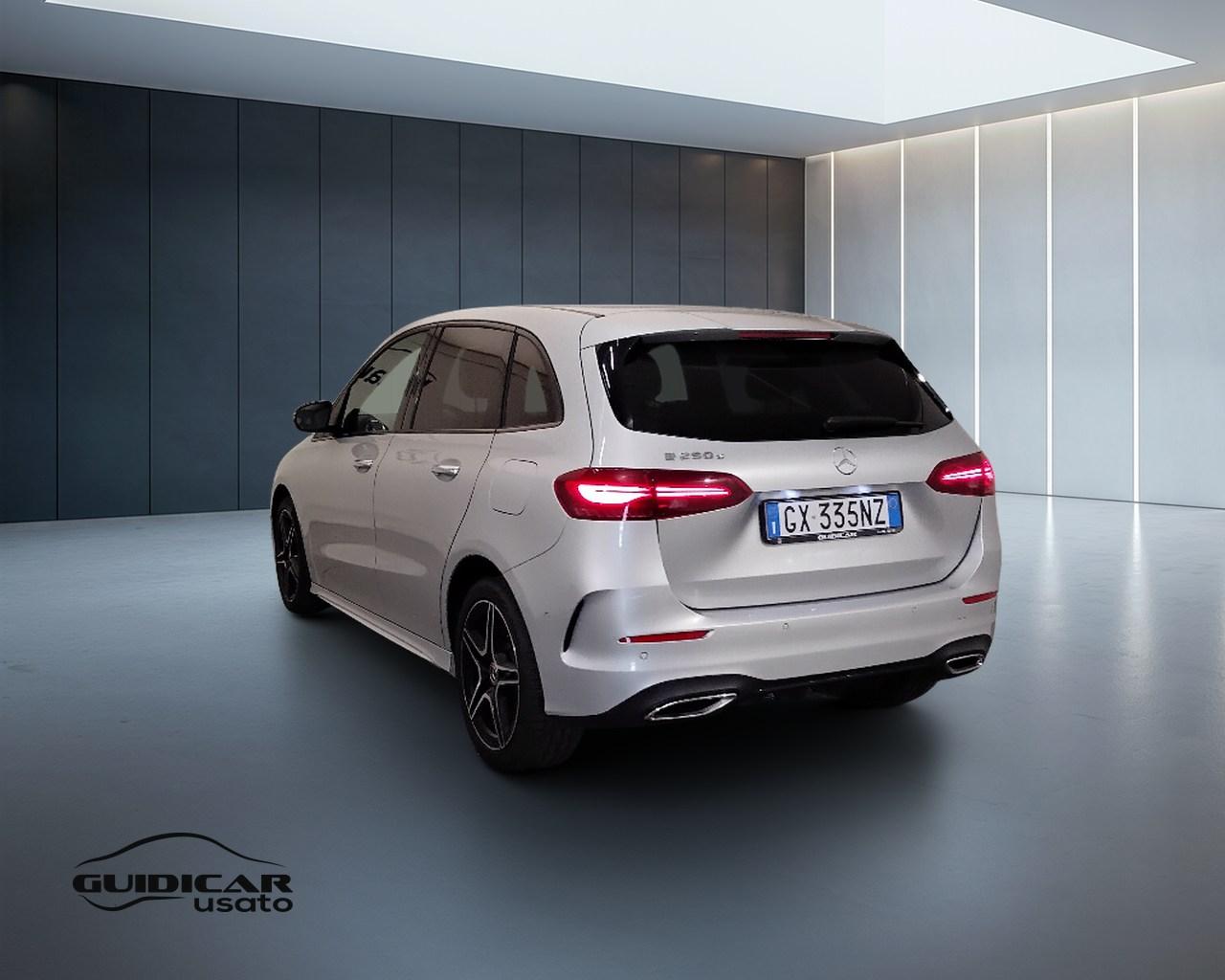 Mercedes-Benz Classe B - W247 2023 - B 250 e phev AMG Line Advanced Plus auto
