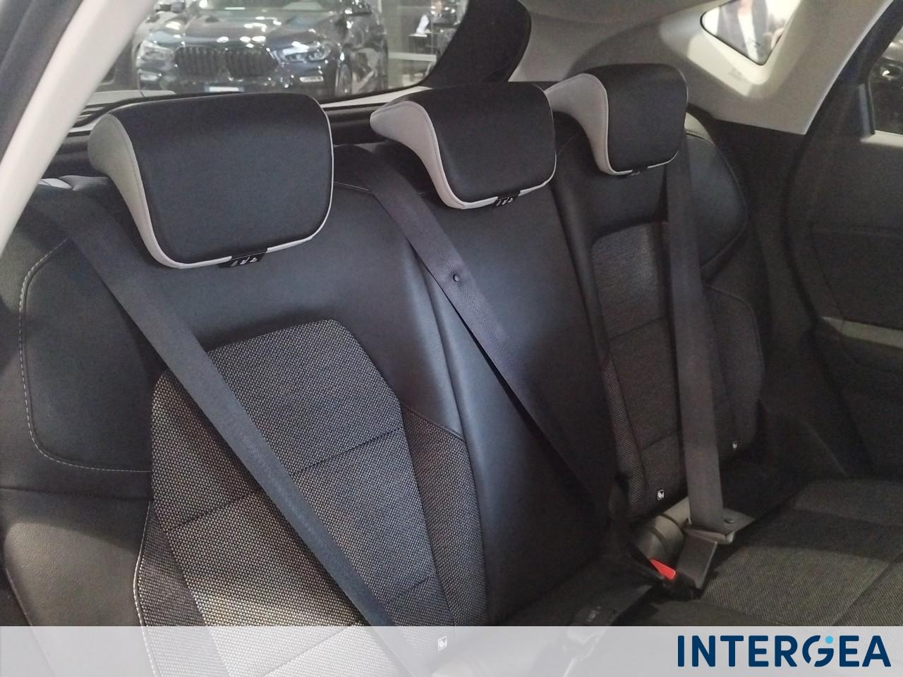 RENAULT Captur 1.6 E-Tech phev Intens 160cv auto my