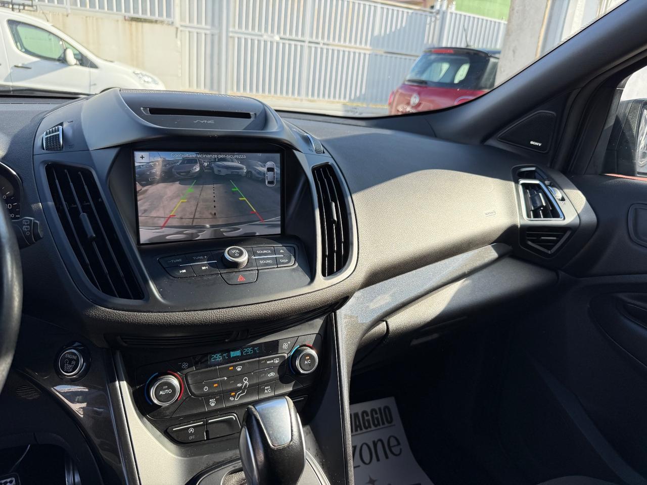 Ford Kuga 2.0 TDCI 150 CV S&S 4WD Automatico ST-Line