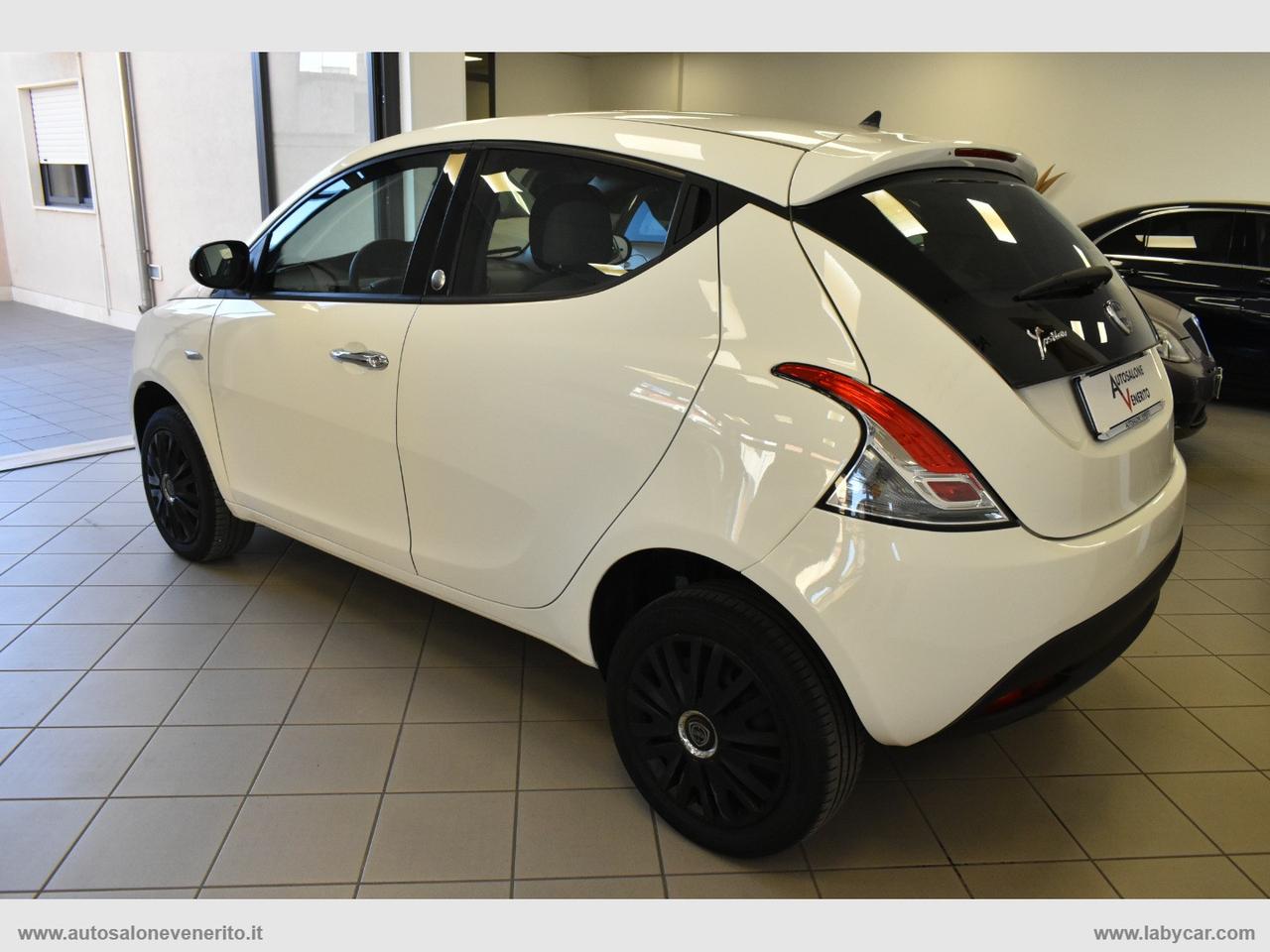 LANCIA Ypsilon 0.9 T.Air 85CV 5p. Met.Ec. Gold