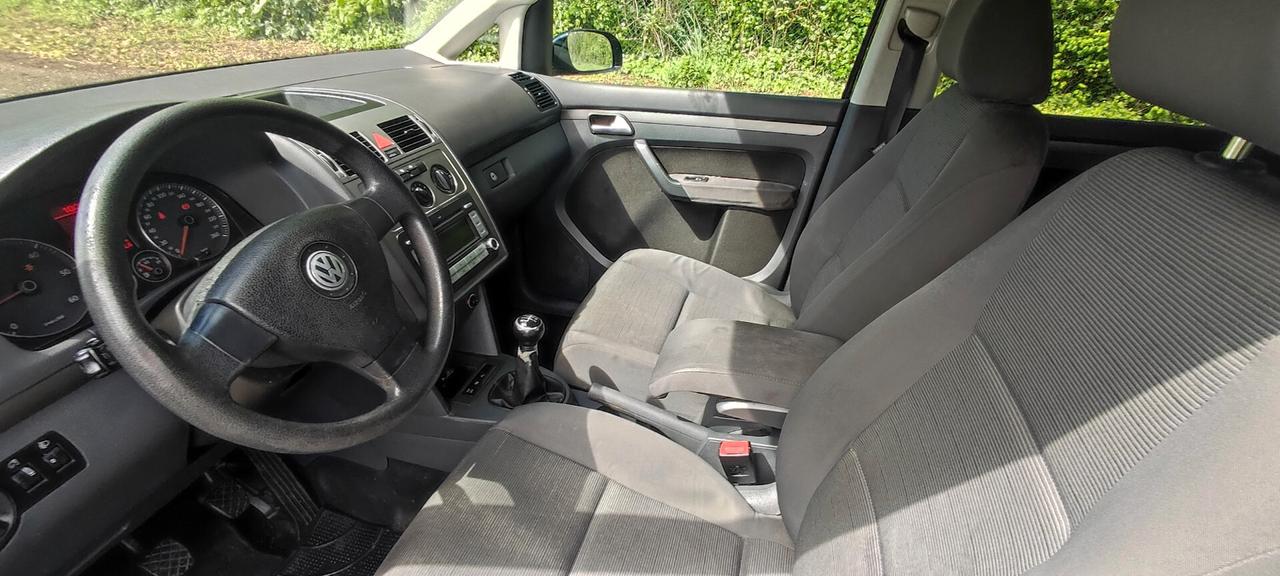 Volkswagen Touran 1.9 TDI 105CV Trendline / 7 posti
