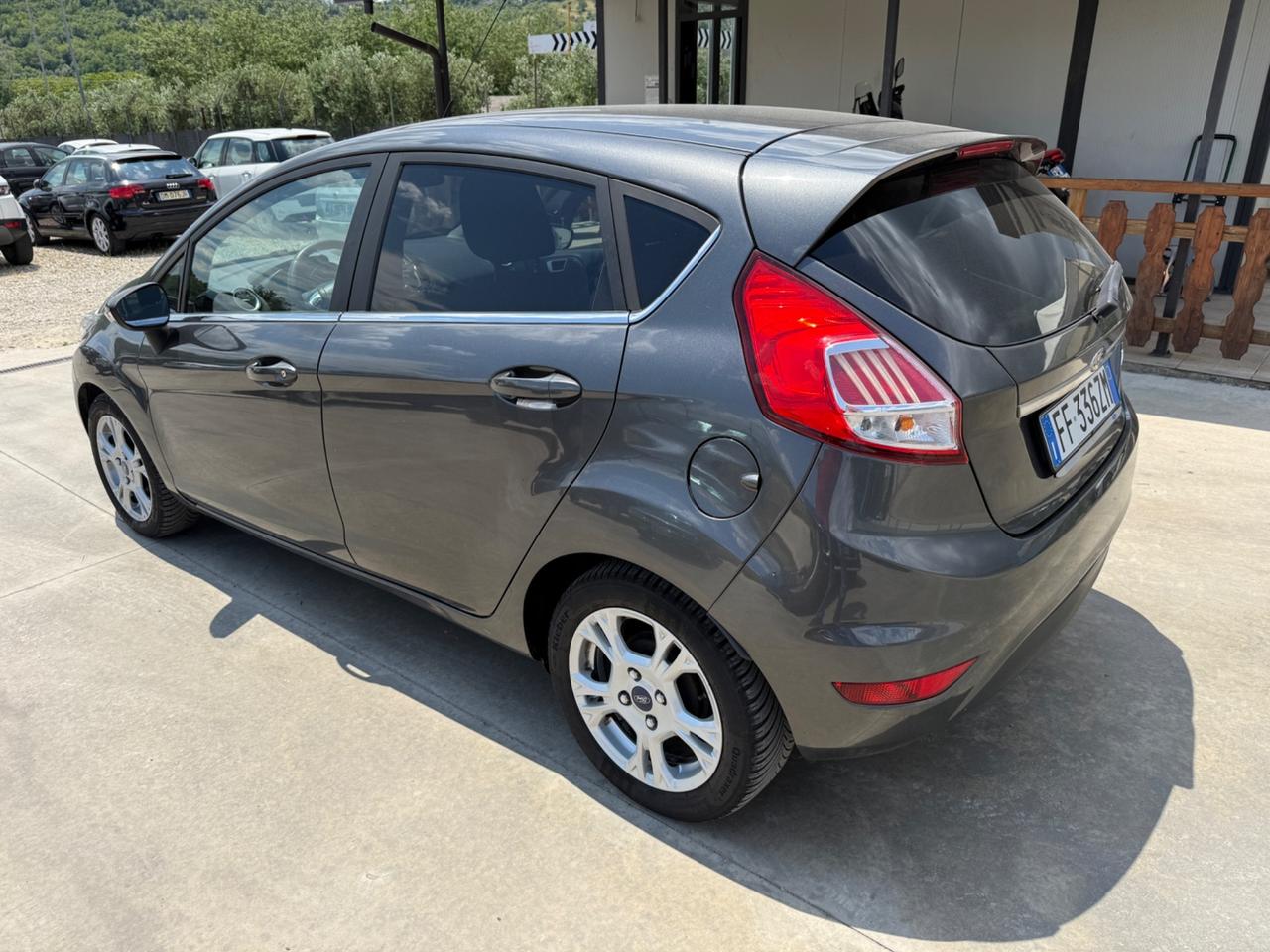 Ford Fiesta 1.5 TDCi 75CV 5 porte Titanium