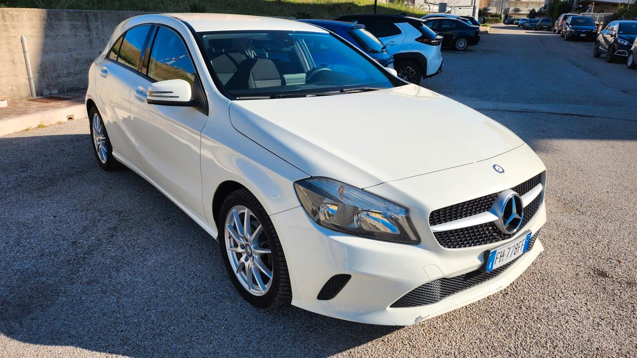 Mercedes-benz A 180 A 180 d Business "AUTO"