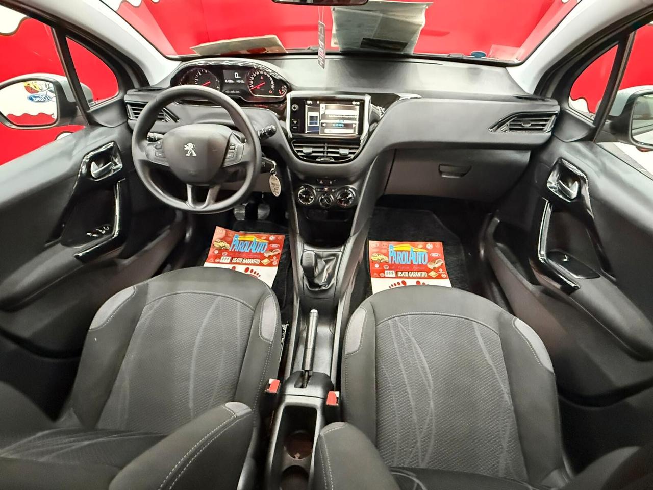 Peugeot 208 1.4 HDi 68cv Allure - 2013