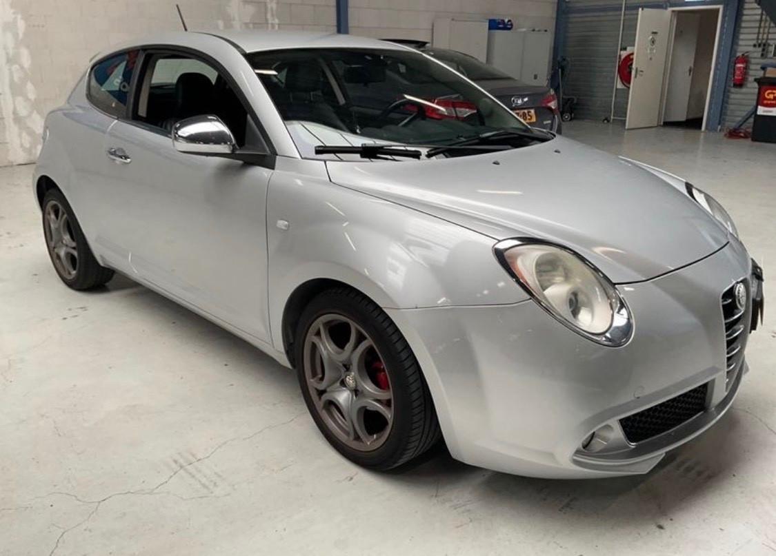 Alfa Romeo MiTo 1.4 T 155 CV Distinctive Sport Pack