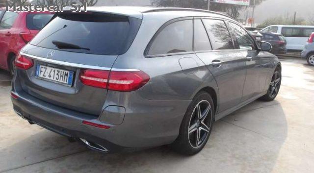 MERCEDES-BENZ E 300 Classe E SW de eq-power Premium auto - FZ413HM
