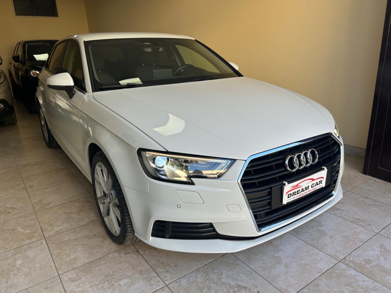 Audi A3 SPB 30 TDI S tronic Sport BIXENO NAVI LED