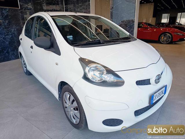 TOYOTA Aygo 1.0 12V VVT-i 5 porte Lounge