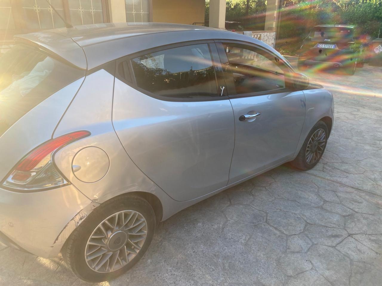 Lancia Ypsilon 1.3 MJT 16V 95 CV 5 porte S&S Gold