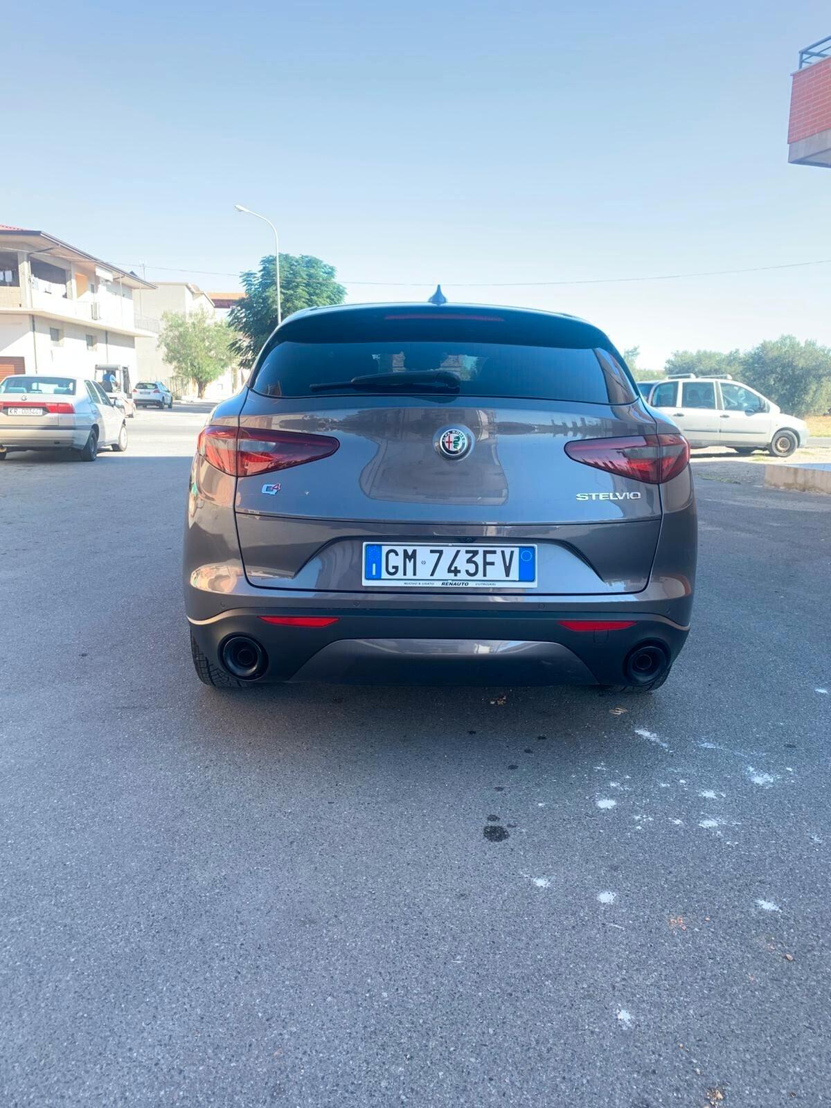 Alfa Romeo Stelvio 2.2 Turbodiesel 190 CV AT8 Q4 Sprint