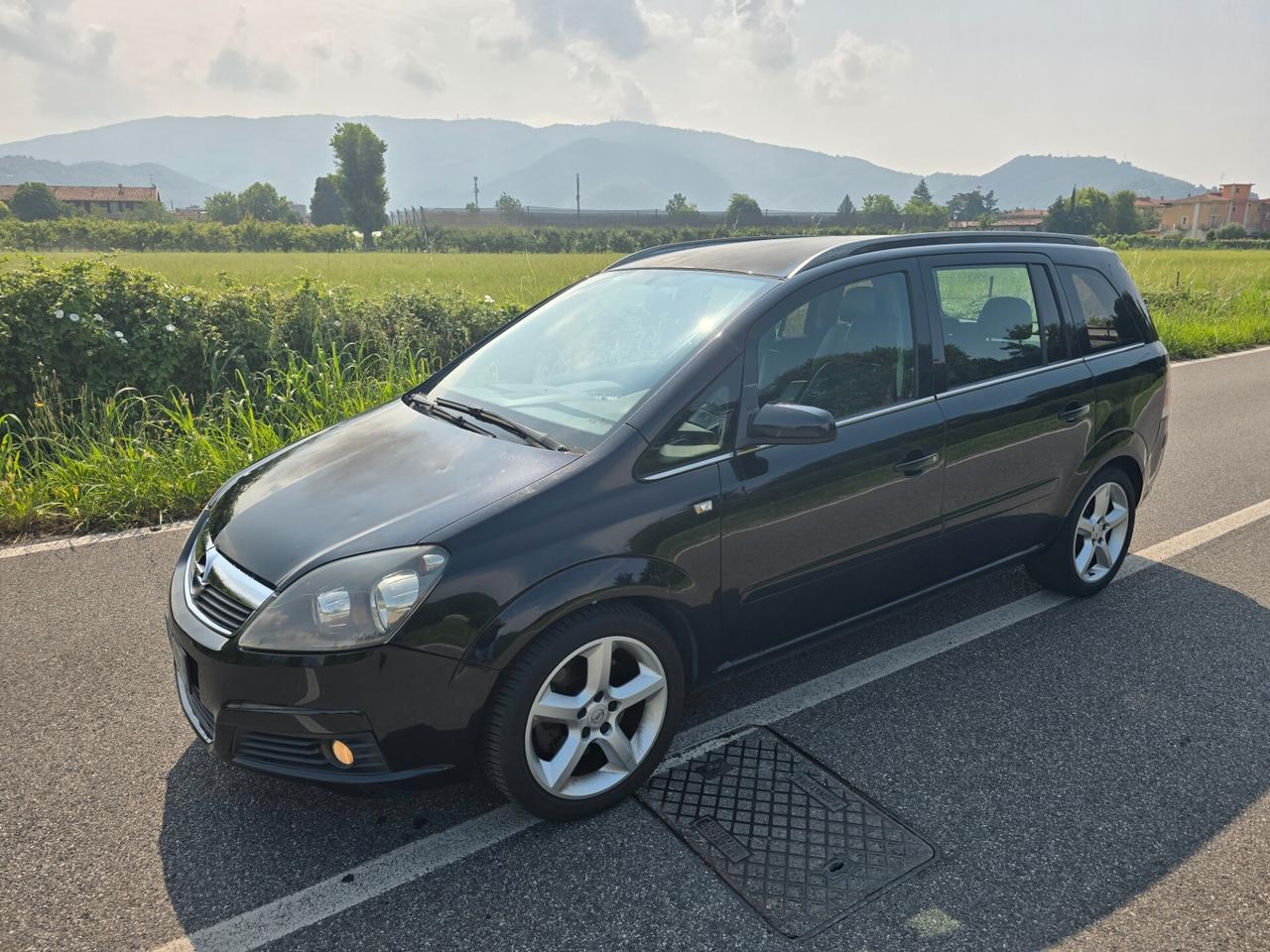OPEL ZAFIRA 1.9 CDTI 7 POSTI"OK PER NEOPATENTATI"