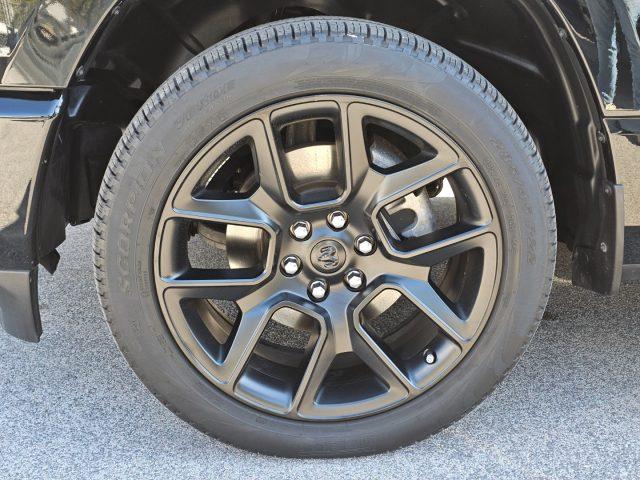 DODGE RAM 1500 5.7 V8 Crew Cab Sport Autocarro N1