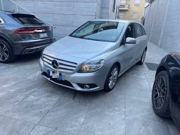 MERCEDES-BENZ B 180 CDI Executive NEOPATENTATI!!!