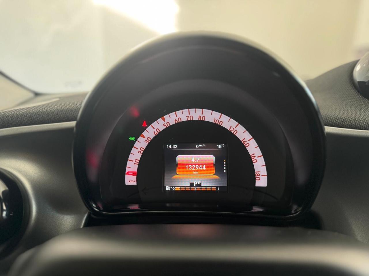 Smart ForFour 90 0.9 Turbo allestimento BRABUS