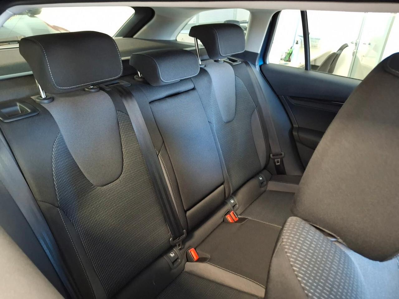 Skoda Octavia 2.0 TDI DSG Wagon 10.000km