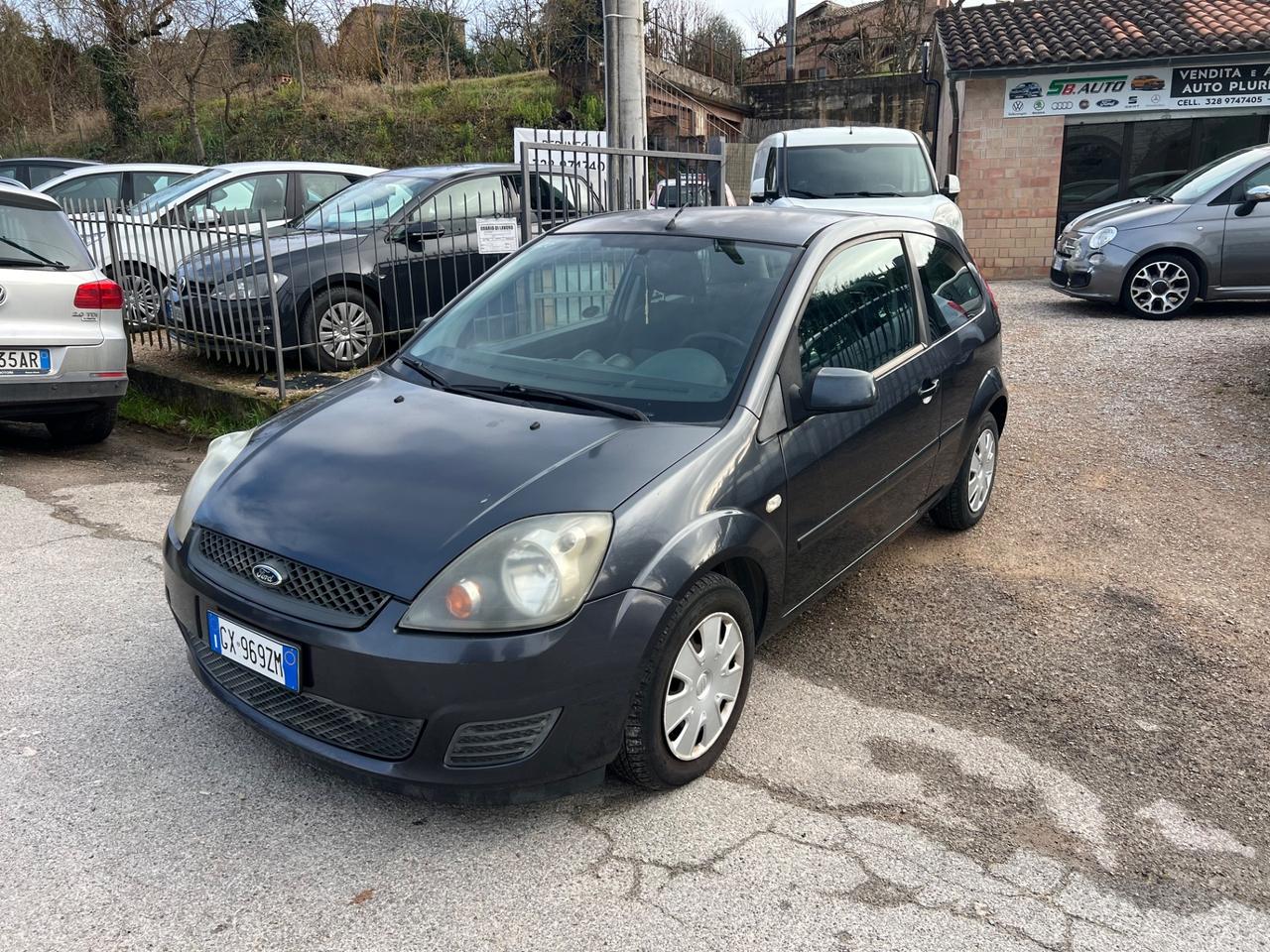Ford Fiesta 1.4 16V 5p. Ghia