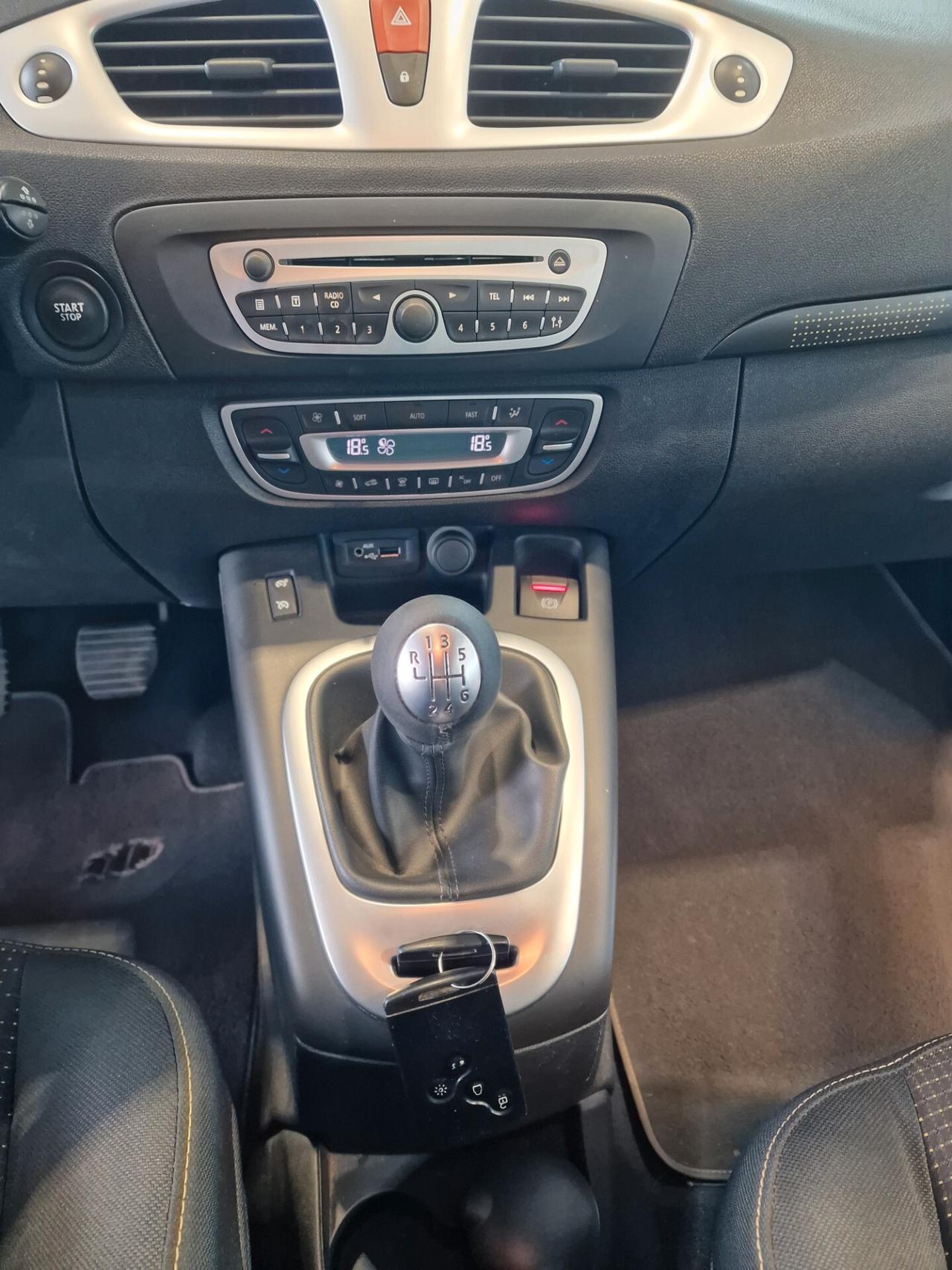 Renault Scenic Scénic X-Mod 1.5 dCi 110CV Luxe