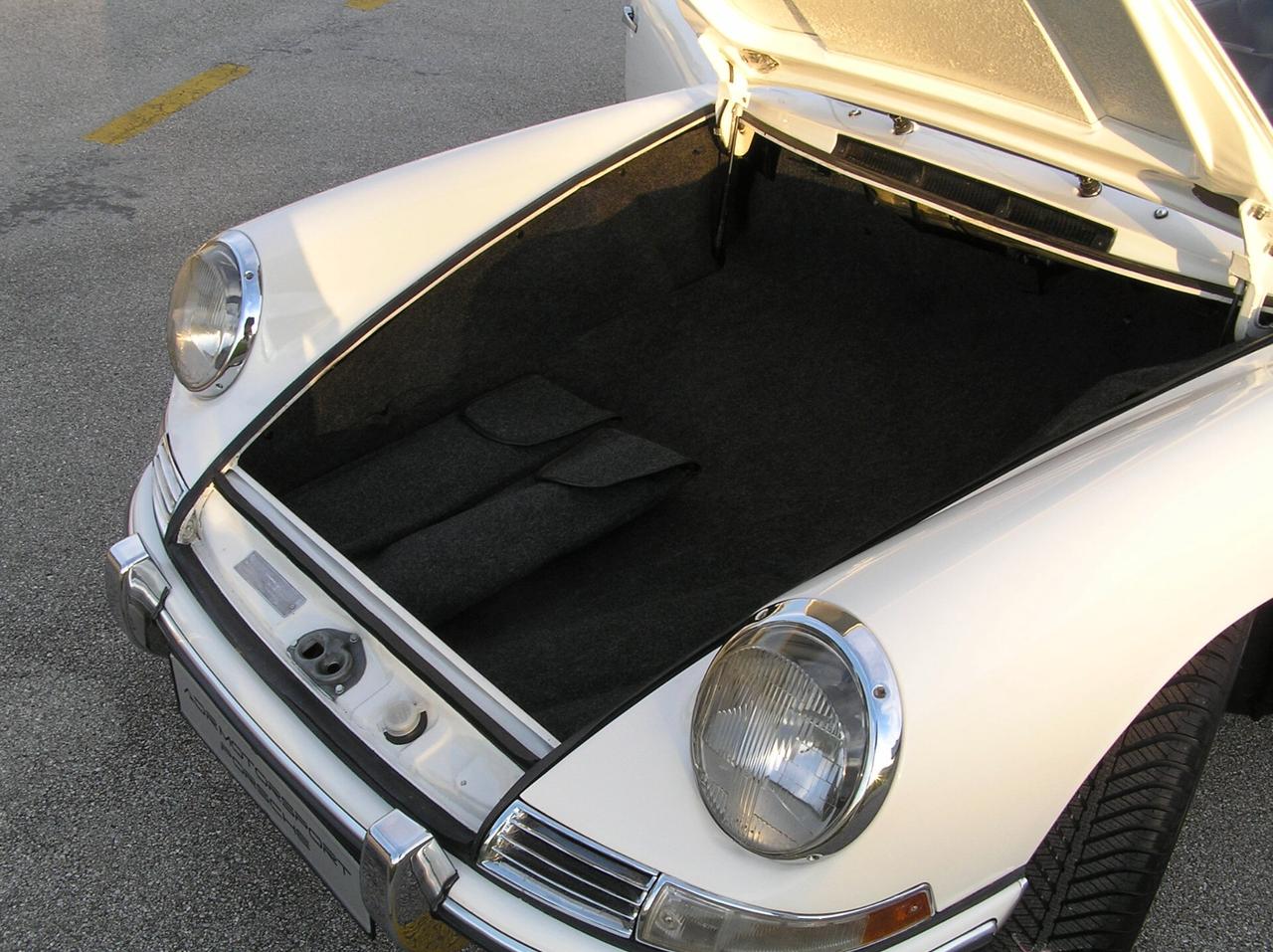 Porsche 911 Carrera T 2.0 Karmann SWB-Matching-Italiana