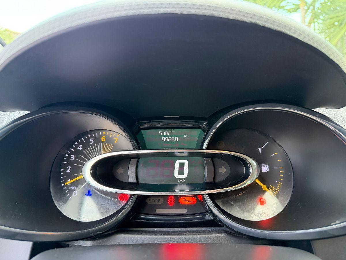 RENAULT - Clio - 1.2 75 CV 5p. Costume National