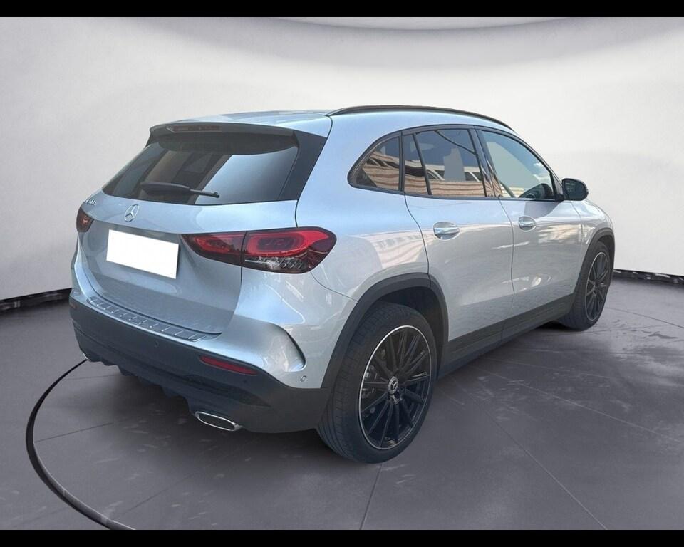 Mercedes GLA 200 200 D Premium 8G-DCT
