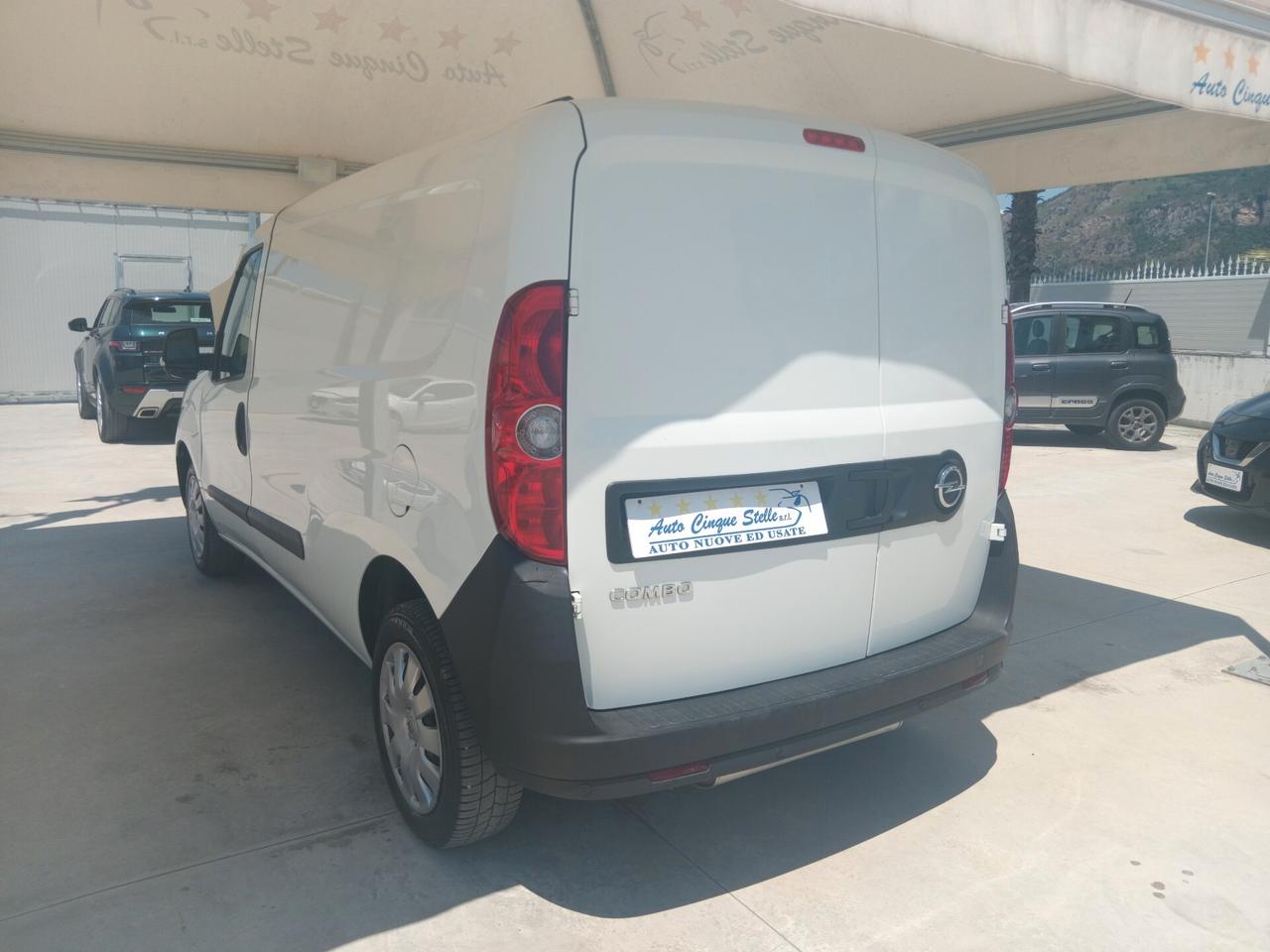 Combo 1.4 TURBO C.V 120 METANO MOTORE T- JET FIAT IL TOP QUAL PROVA