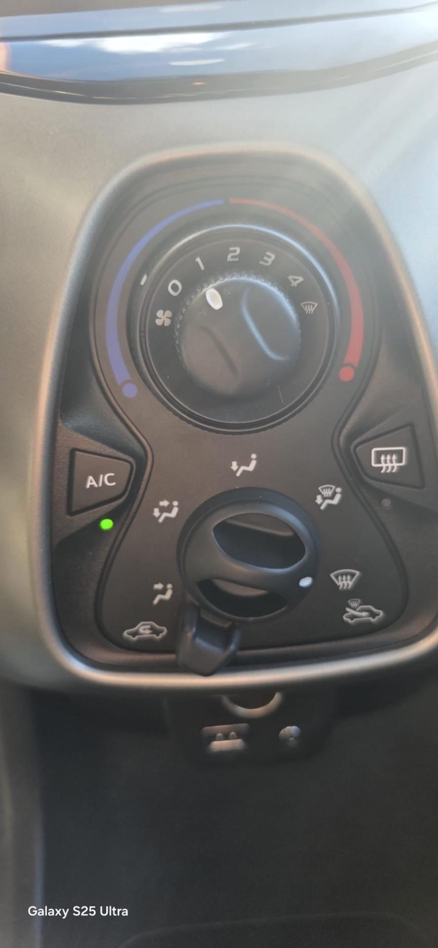 Peugeot 108 1.0 benzina Neopatentati