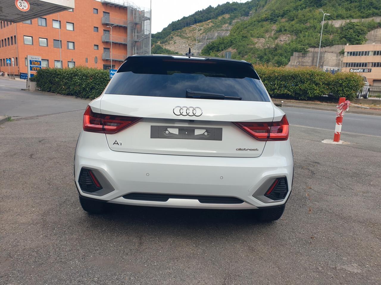 Audi A1 allstreet 30 TFSI S tronic