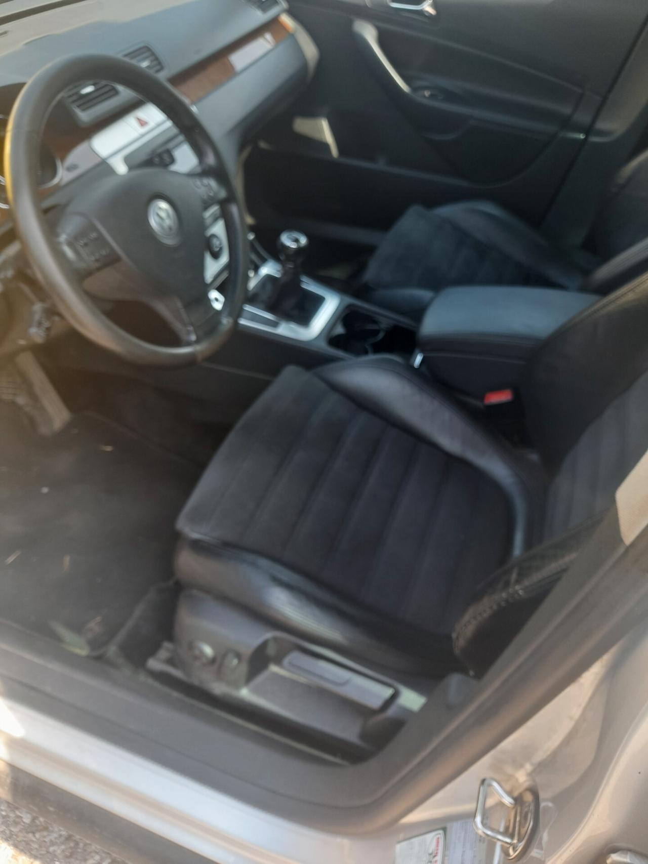 Volkswagen Passat 2.0 TDI DPF 4mot. Comfortline