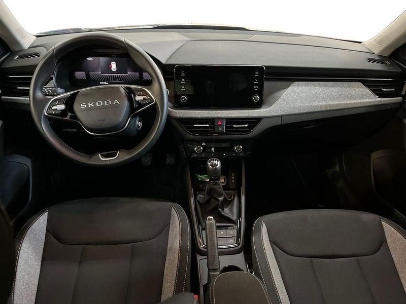 Skoda Kamiq 2024 1.0 tsi Black Dots 115cv