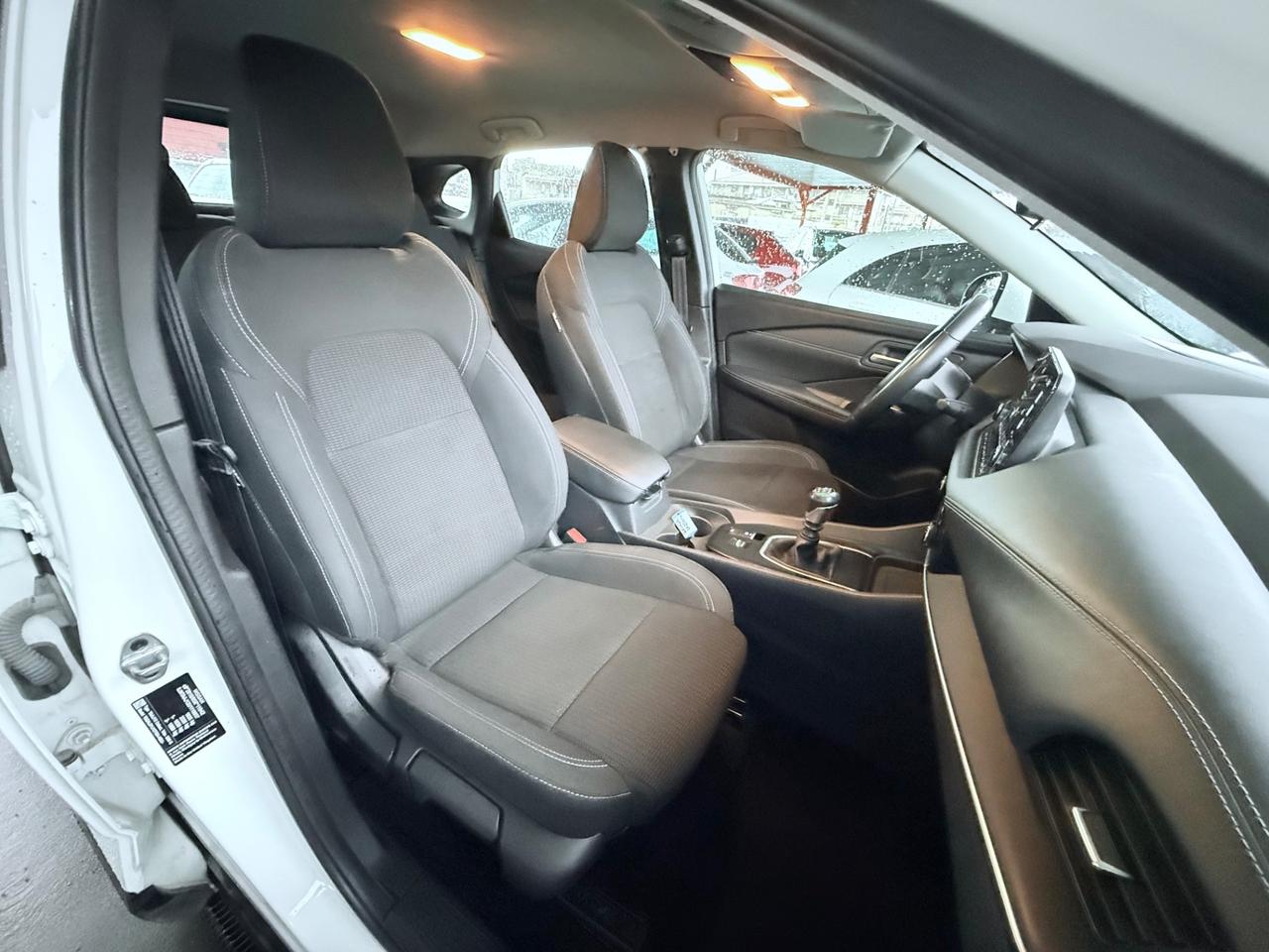 Qashqai MHEV 140 CV Tekna--rate-unipro-b-color