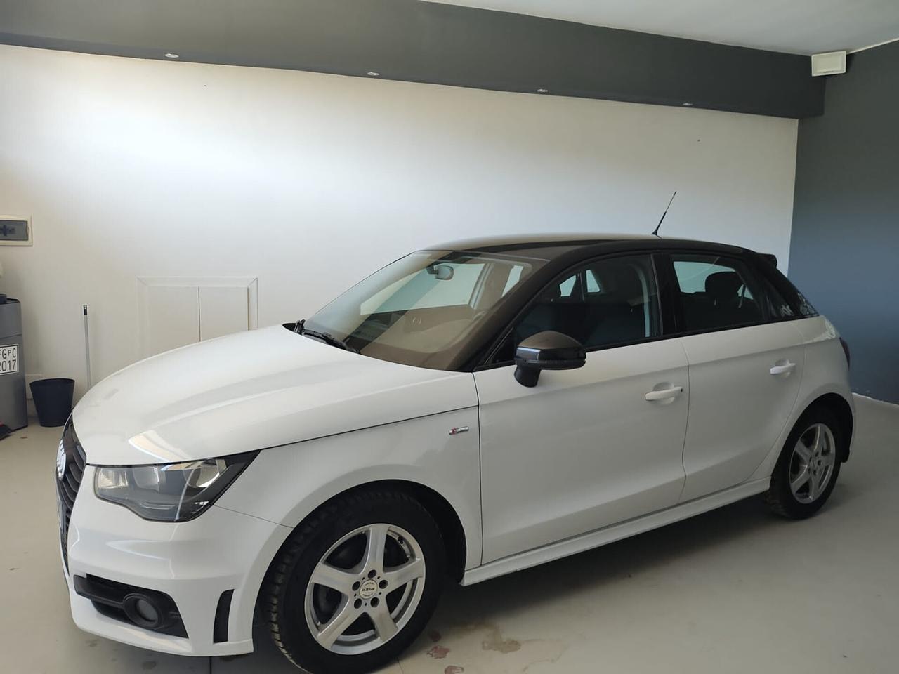 Audi A1 1.6 TDI S line edition