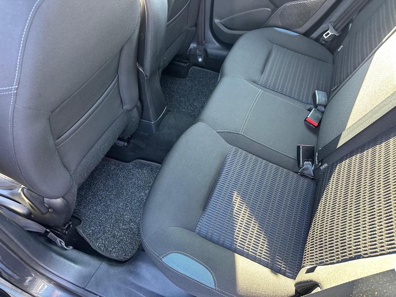 Peugeot 208 1.4 HDi 68 CV 5 porte Allure NEOPATENTATI