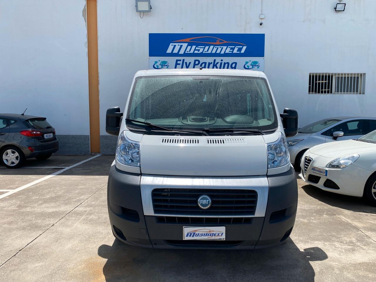 Fiat Ducato 33 2.3 MJT con gancio traino 9 posti